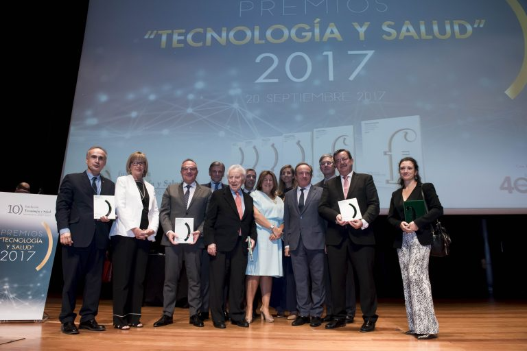 Marsi-Bionics-egzoszkielet-rehabilitacyjny-ranking-egzoszkieletów-do-rehabilitacji-terapia-dzieci-skyfi